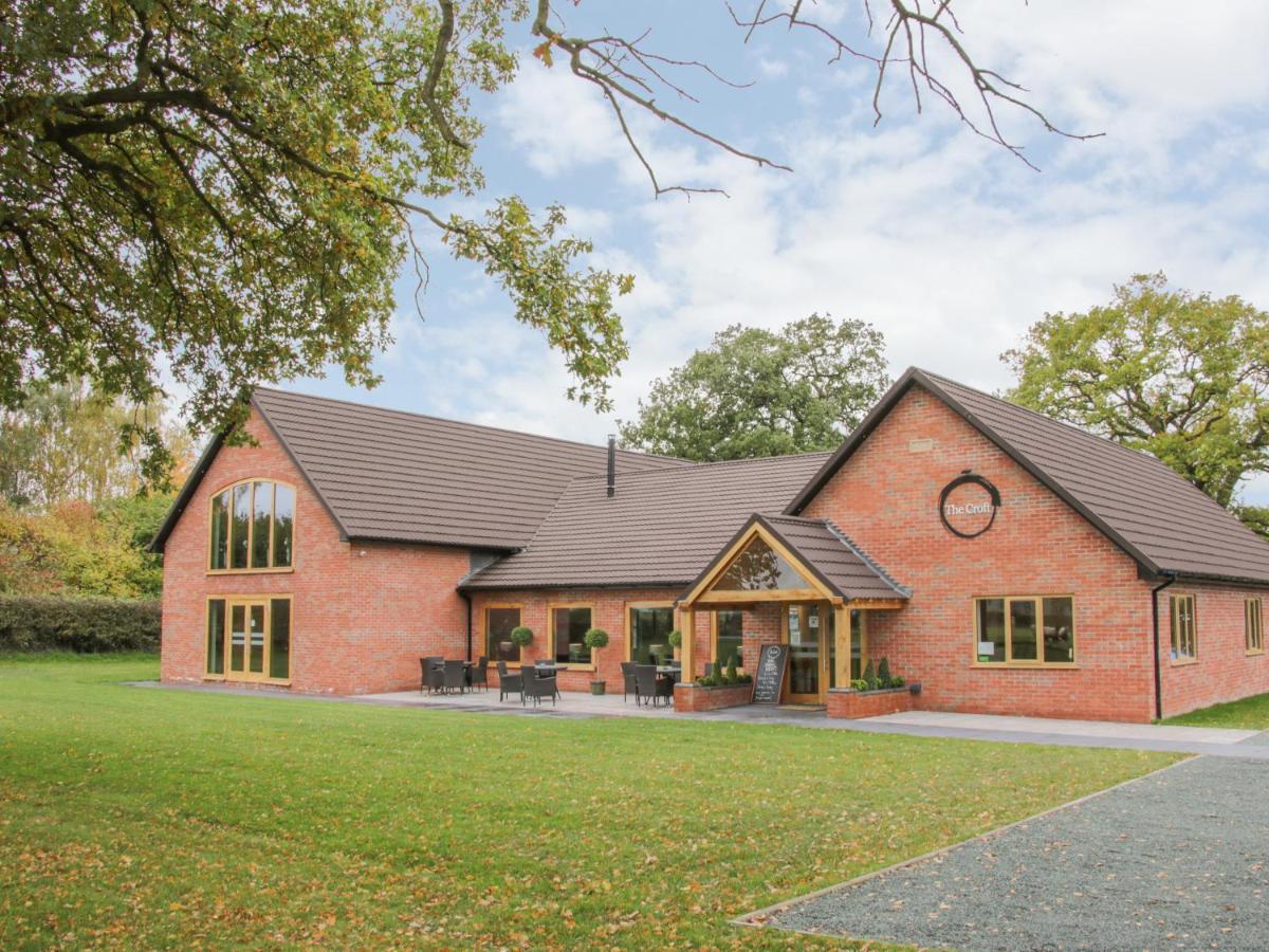 Oak Lodge Hadnall Exteriér fotografie