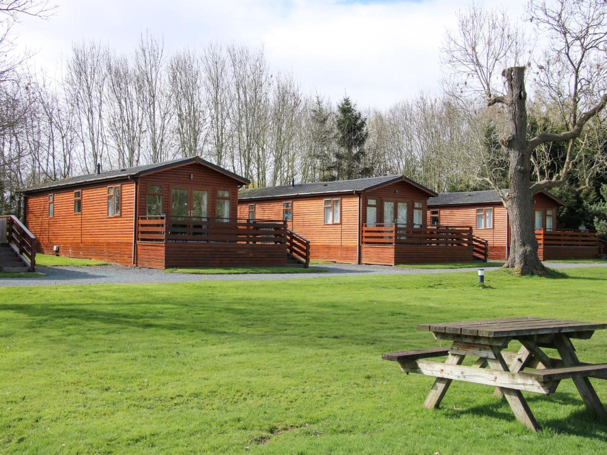 Oak Lodge Hadnall Exteriér fotografie